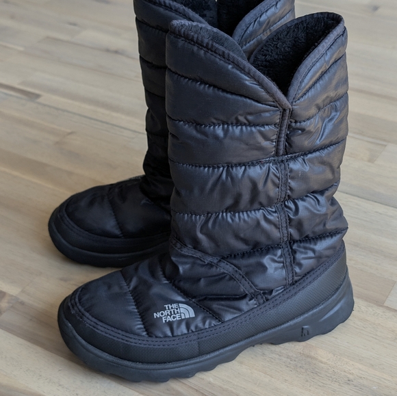 The North Face Amore Apres Boots (Youth Sz 3) - Picture 1 of 11